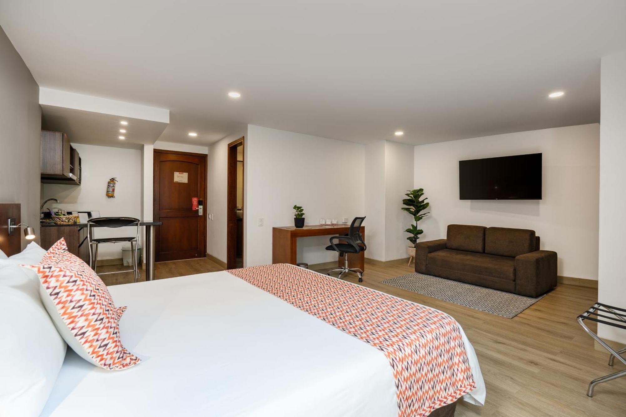 Leblon Suites Hotel メデジン エクステリア 写真