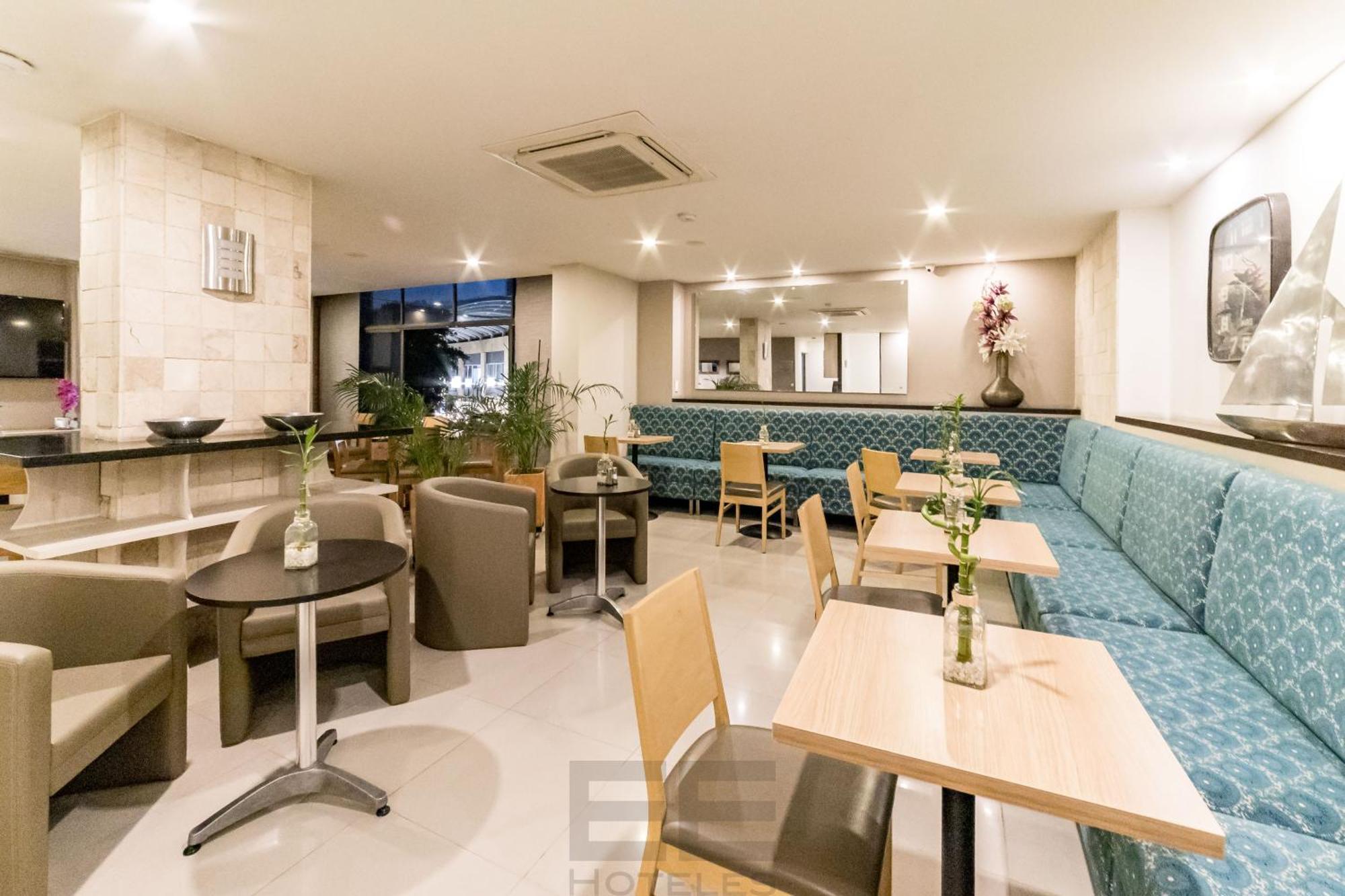 Leblon Suites Hotel メデジン エクステリア 写真